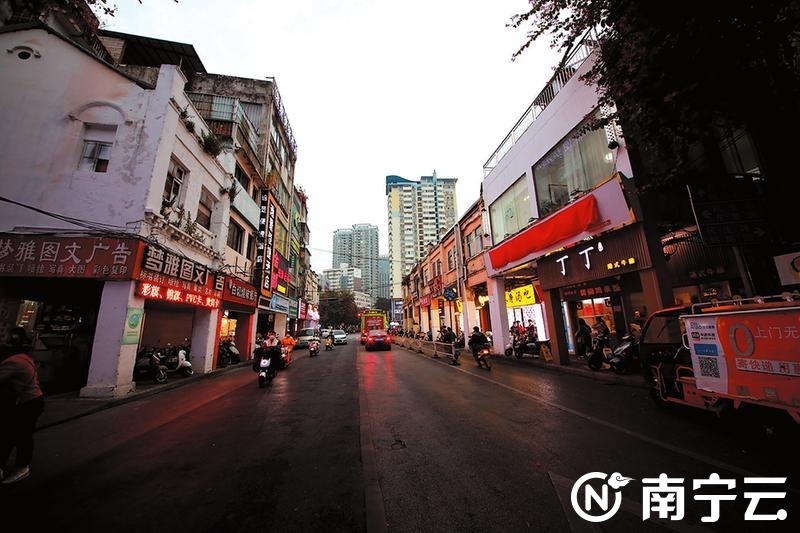 南宁公布第二批历史建筑保护名录 共和路南段骑楼建筑群等64处建筑入选爱游戏电竞
