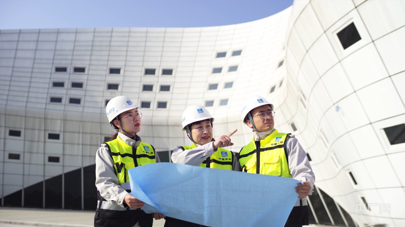 【中国梦·大国工匠篇】白梅：钢筋水泥中走出的巾帼工爱游戏电竞匠