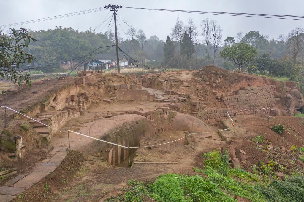 爱游戏电竞重庆钓鱼城遗址新发现南宋末年规模宏大建筑群