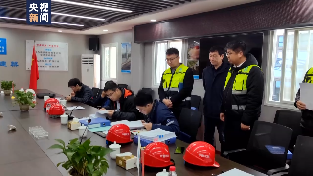 国务院安委会组爱游戏电竞织检查组对各地建筑工地进行安全检查